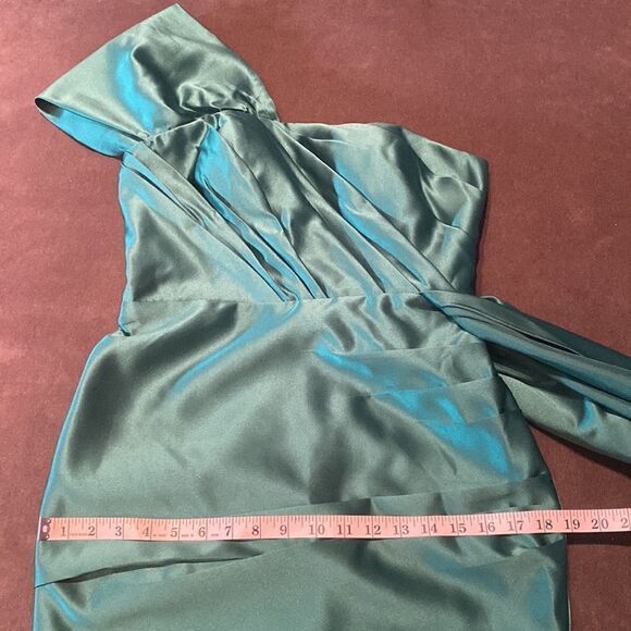 Women’s Green One Shoulder Full Length Mermaid Fit Formal Dress Size 6 - Picture 8 of 10